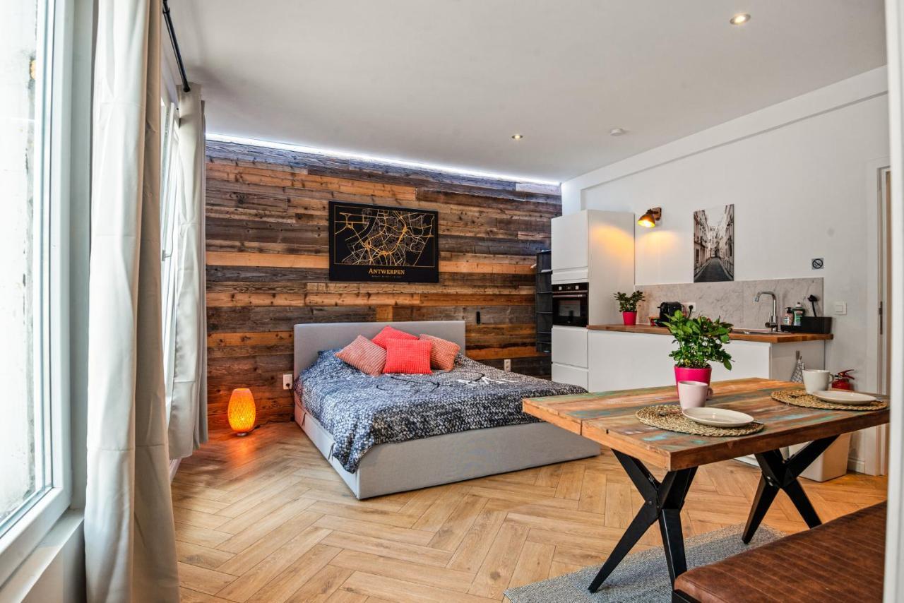 Suite City Center In Quiet Street & Airco Anversa Esterno foto