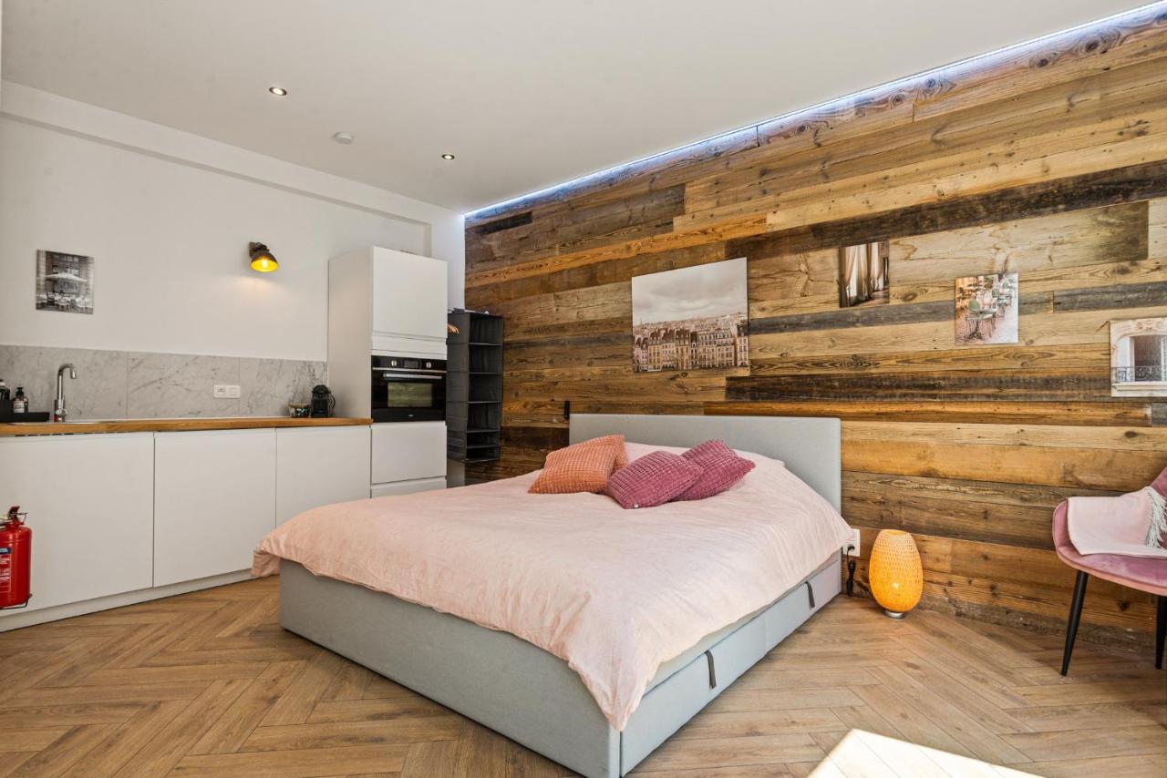 Suite City Center In Quiet Street & Airco Anversa Esterno foto