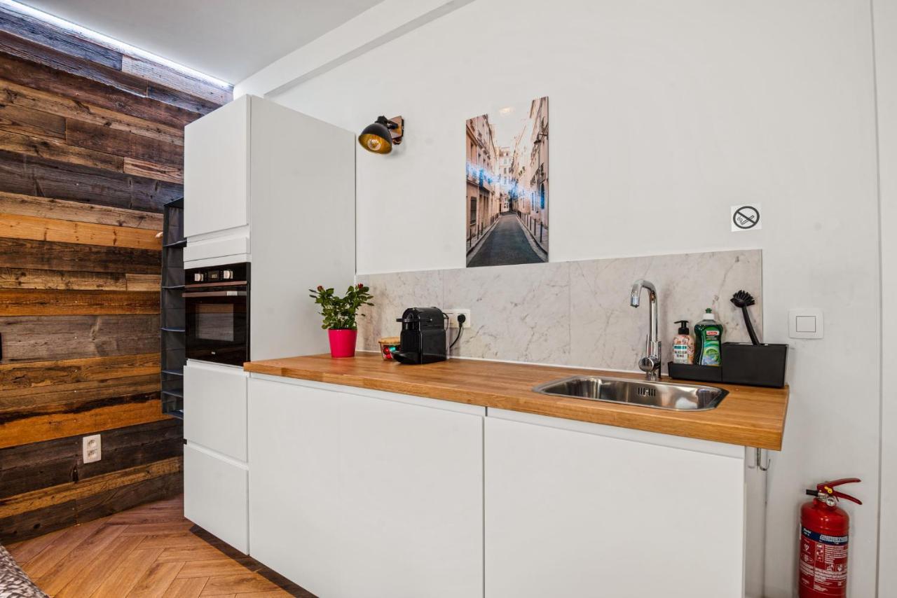 Suite City Center In Quiet Street & Airco Anversa Esterno foto