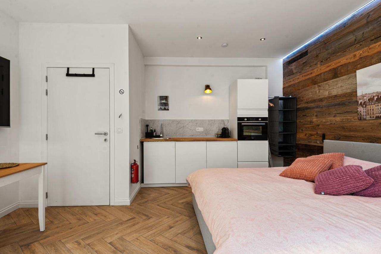 Suite City Center In Quiet Street & Airco Anversa Esterno foto